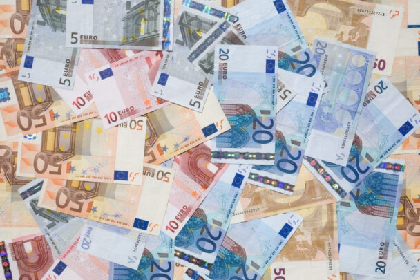 Allerlei eurobiljetten.